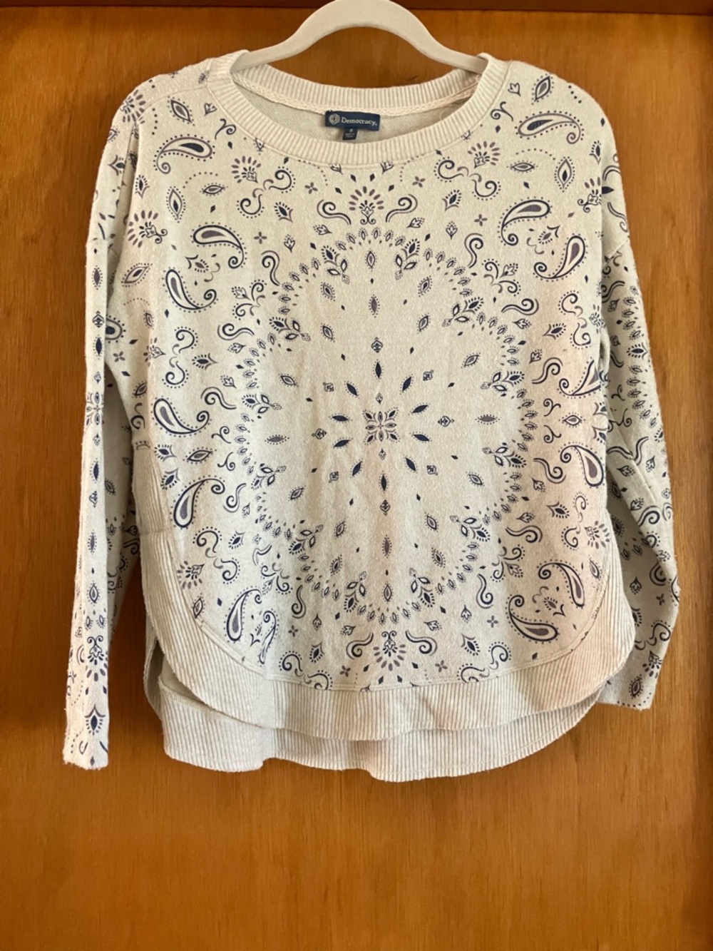 Democracy Bandanna Print Fishtail Hem Sweater sz S